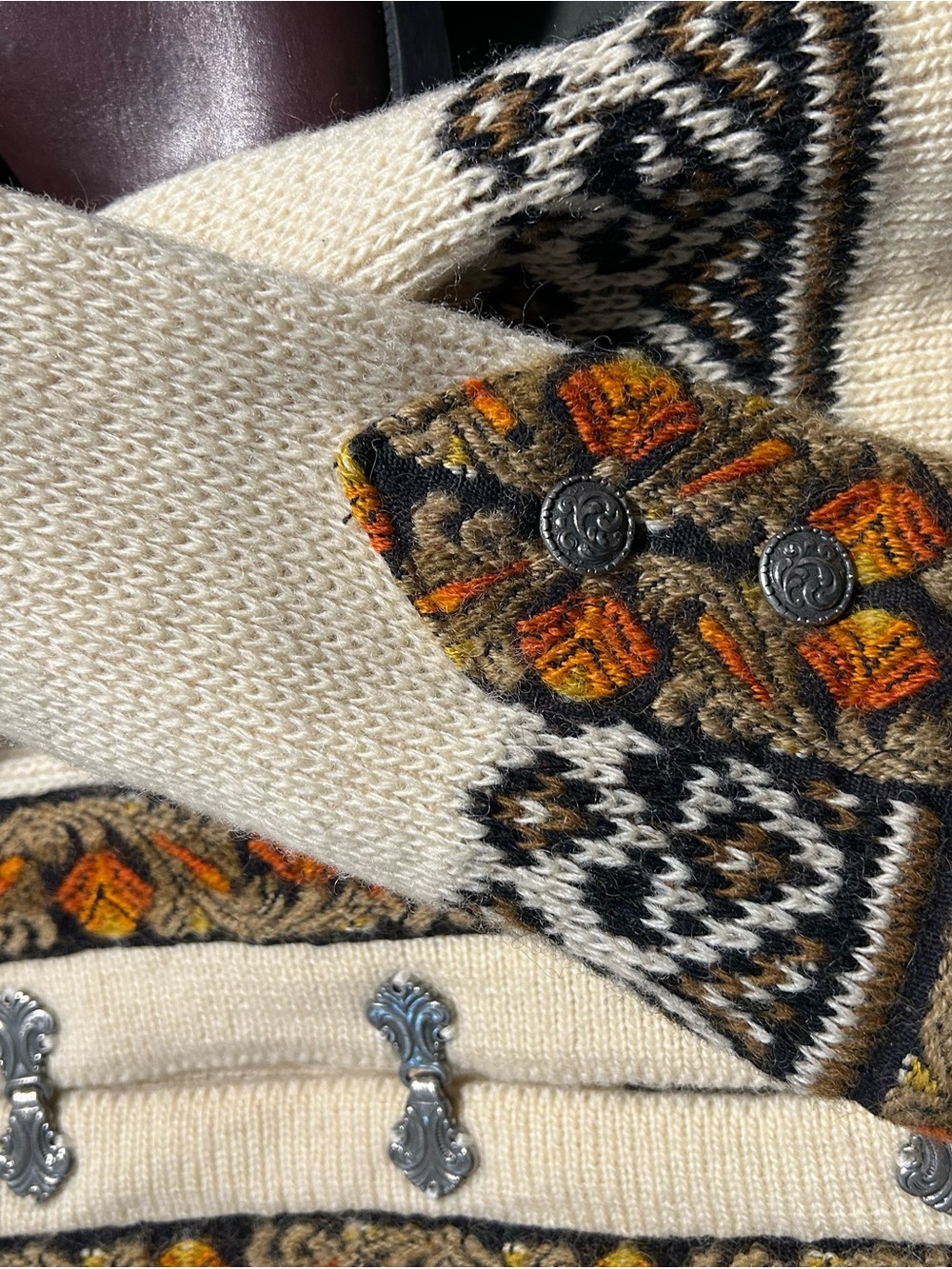 Norwegian Cream Fair Isle Knit Cardigan with Black and Orange Trim - Vintage - Picture 7 of 7